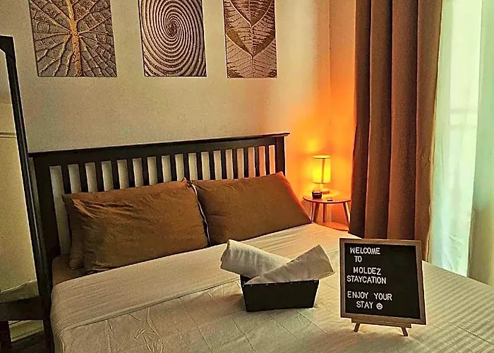Azure Urban Staycation